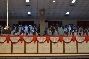suasana osmaru di ruang auditorium